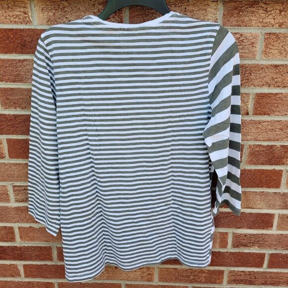 Zenergy by Chico's Embroidered Shirt Women's Size Medium Pullover Lace Accents - Picture 2 of 5